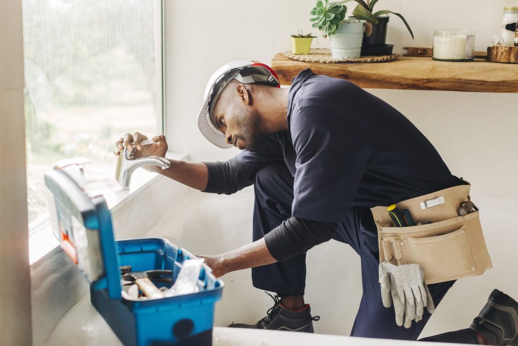 Why Choose a Professional Home Repair Contractor